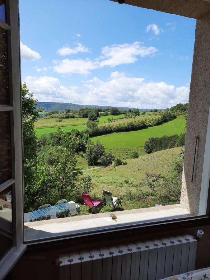 Les Coteaux De Planeze, Maison Et Jardin Dans Le Lot! Chambres Chez L'Habitant! Belmont-Bretenoux Dış mekan fotoğraf